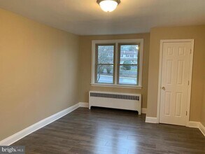 1017 N York Rd in Willow Grove, PA - Building Photo - Building Photo