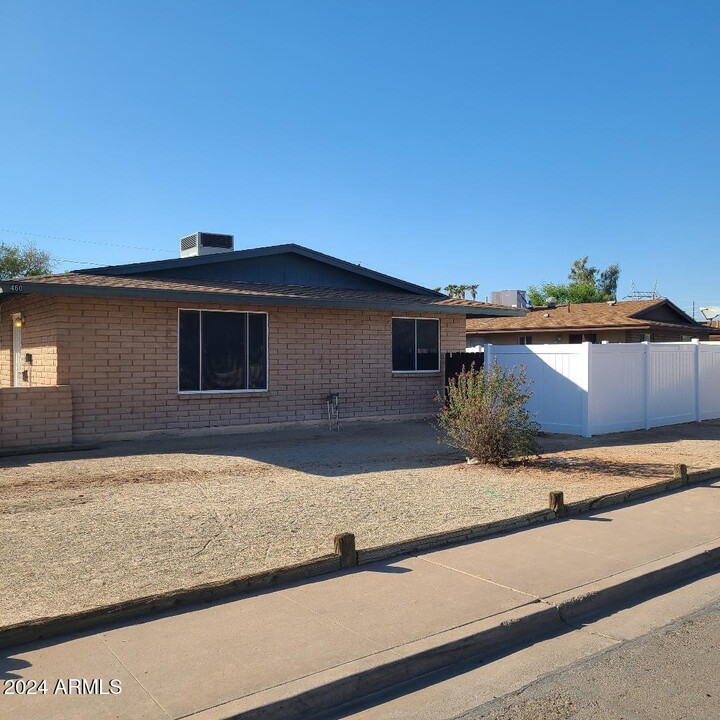 460 N Hall in Mesa, AZ - Building Photo