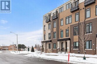 26 Case Ootes Dr in Toronto, ON - Building Photo - Building Photo