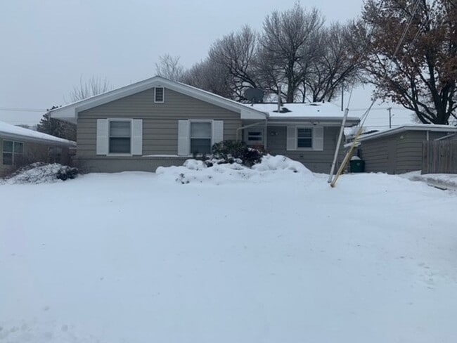 property at 5141 W Zeamer St