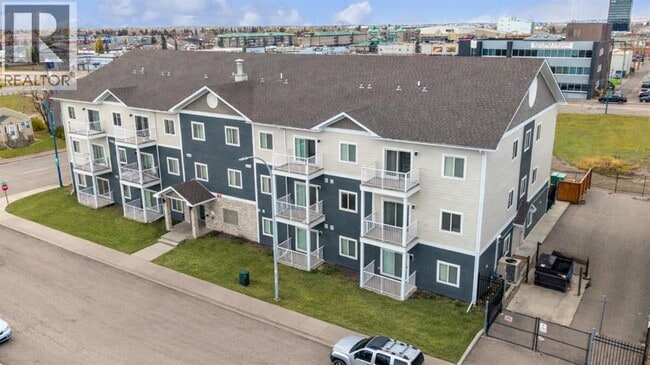 property at 10004-1097A 97A St