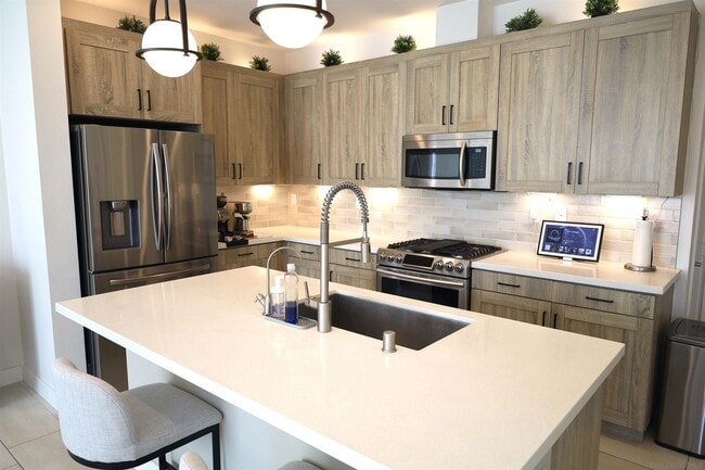 3281 Vestra Way in Carlsbad, CA - Building Photo - Building Photo