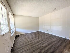 6288 Hamilton Bridge Rd in Milton, FL - Building Photo - Building Photo
