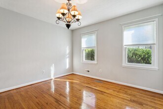 212 Oxford Rd in Williamsburg, VA - Building Photo - Building Photo