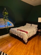 345 Seaver St, Unit #3, in Boston, MA - Foto de edificio - Building Photo