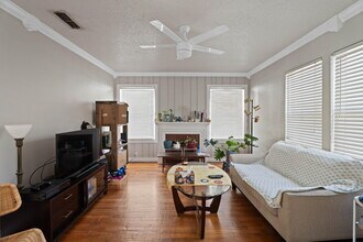 2703 23rd St in Lubbock, TX - Foto de edificio - Building Photo