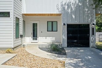 5212 Huisache St in Austin, TX - Building Photo - Building Photo