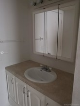 6300 NW 62nd St-Unit -105 in Tamarac, FL - Building Photo - Building Photo