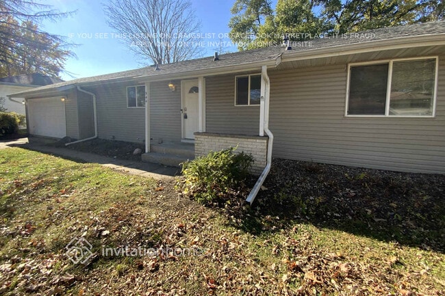 944 Beacon Ln in Apple Valley, MN - Building Photo - Building Photo