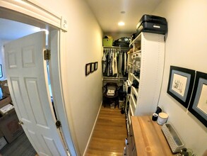 15 Parley Ave, Unit 1 in Boston, MA - Foto de edificio - Building Photo