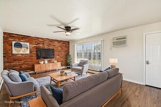 Ava Sterling Apartments in Sterling Heights, MI - Foto de edificio - Building Photo