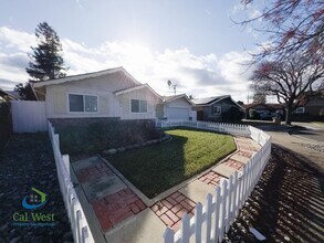 1736 Myra Dr in San Jose, CA - Building Photo - Building Photo
