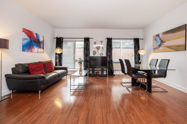 244 Rue De la Gauchetière O