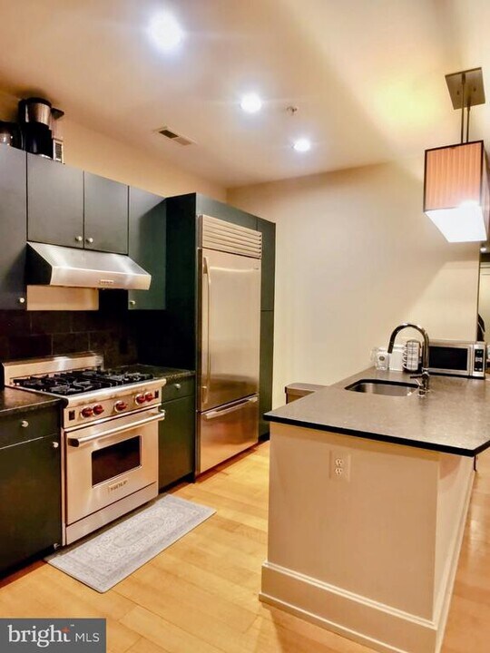 2516 Q St NW in Washington, DC - Building Photo