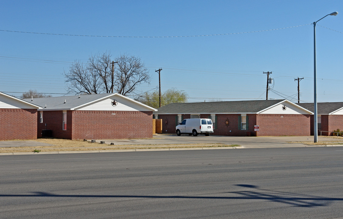 1322-1324 82nd St in Lubbock, TX - Foto de edificio