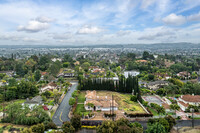 1440 Popenoe Rd in La Habra Heights, CA - Foto de edificio - Building Photo