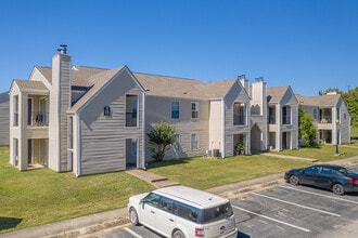 The Village in Conway, AR - Foto de edificio - Building Photo