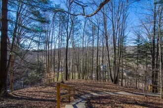 550 N Gettys Creek Rd in Bloomington, IN - Building Photo - Building Photo