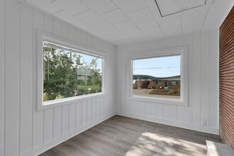 1320 SE 9th Ave in Oak Harbor, WA - Building Photo - Building Photo