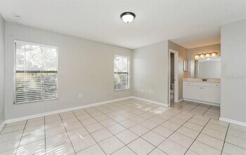 1306 Piney Branch Cir in Valrico, FL - Building Photo - Building Photo