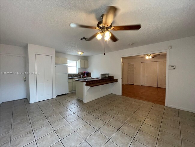 1832 My Pl Ln in West Palm Beach, FL - Building Photo - Building Photo