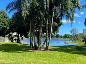 3051 N Course Dr, Unit 104 in Pompano Beach, FL - Building Photo