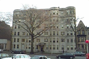 1477 Beacon St Apartamentos