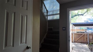 2405 Northlake Ct in Irving, TX - Building Photo - Building Photo