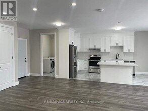 55 S Church St in Belleville, ON - Building Photo - Building Photo