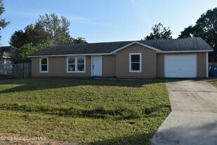 1756 Jacobin St NW in Palm Bay, FL - Building Photo