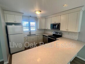 415-34th 1/2 Street in Virginia Beach, VA - Foto de edificio - Building Photo