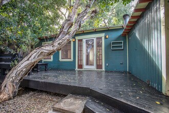 2008-2020 Strongs Dr in Venice, CA - Building Photo - Building Photo