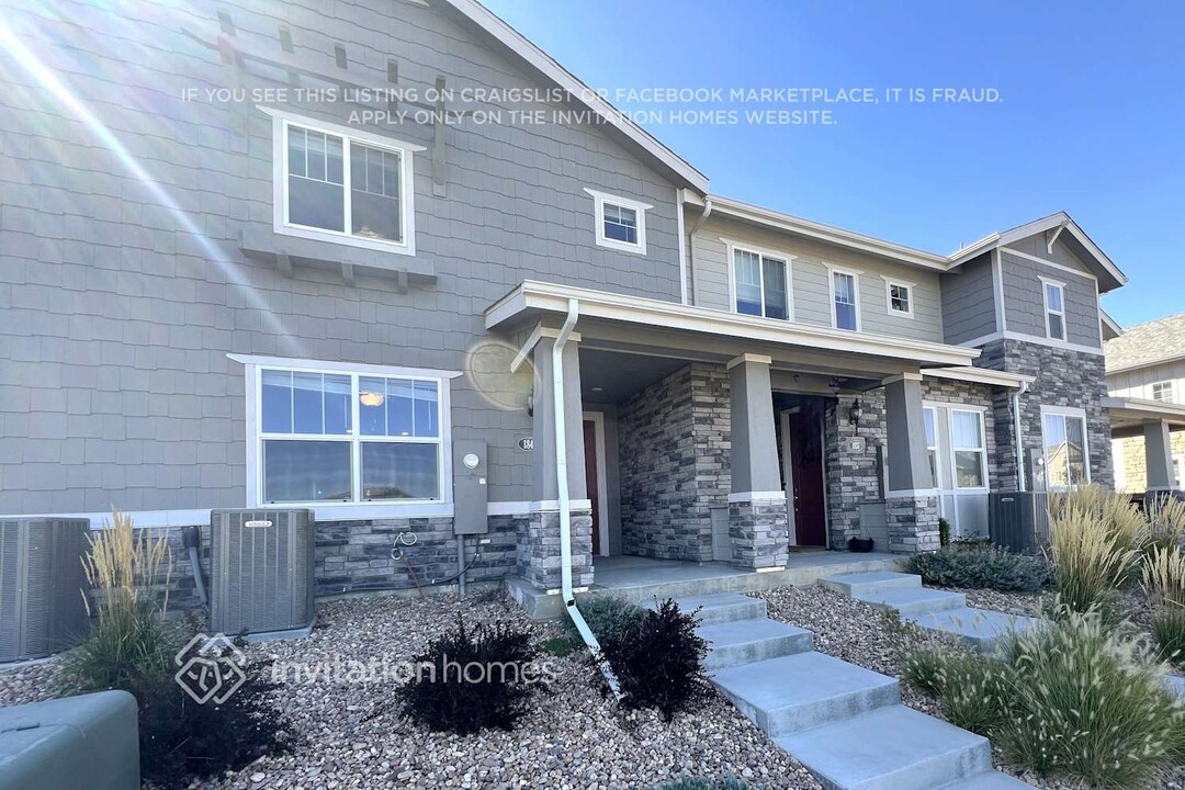 1845 S Eaton Park Way in Aurora, CO - Building Photo