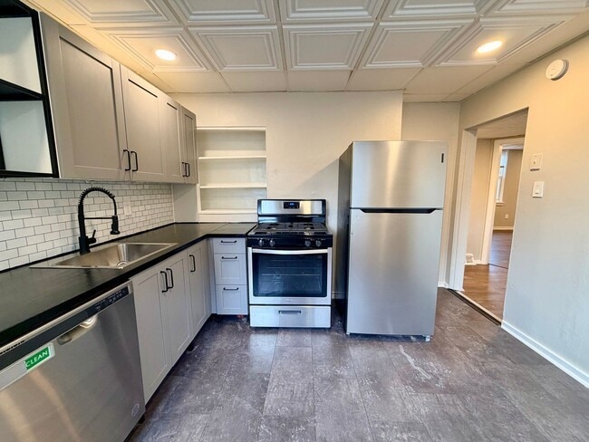 1644 Westmont Ave in Pittsburgh, PA - Building Photo - Building Photo