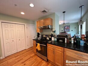 171 Walnut St, Unit 5 in Somerville, MA - Building Photo - Building Photo