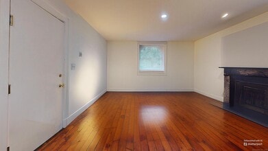 584 Chapel St in New Haven, CT - Building Photo - Building Photo