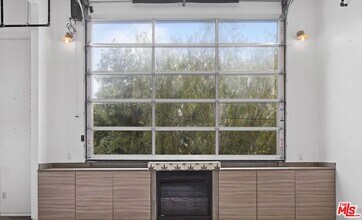 615 6th Ave in Los Angeles, CA - Building Photo - Building Photo