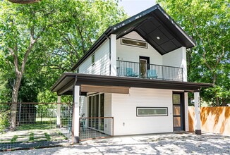 2714 E 3rd St in Austin, TX - Building Photo - Building Photo