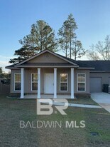 33208 Stables Dr in Spanish Fort, AL - Building Photo