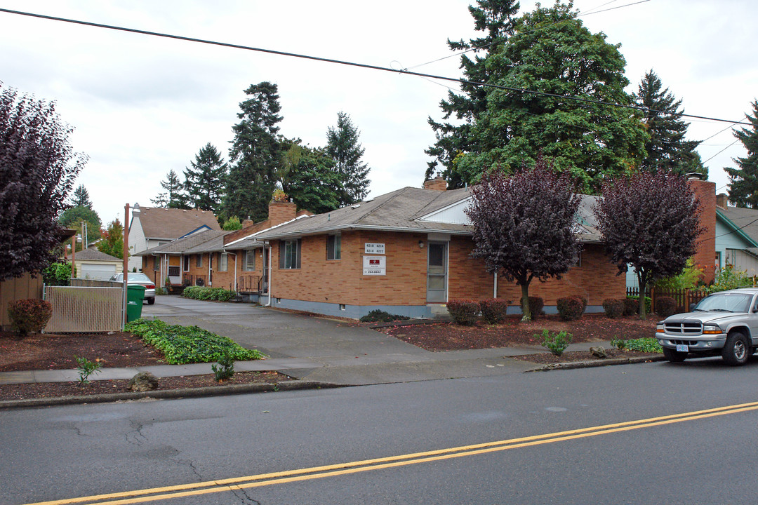 4210-4222 NE 42nd Ave in Portland, OR - Building Photo