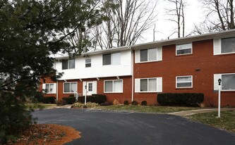 The Reserves at Woodford in Cincinnati, OH - Building Photo