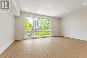 124 Kenwood Ave in Toronto, ON - Building Photo - Building Photo