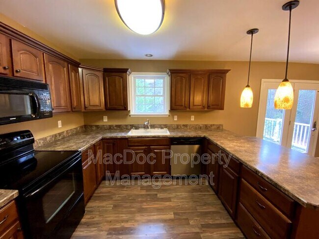 1265 Ullainee Rd in Caret, VA - Building Photo - Building Photo