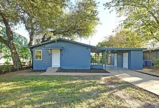 4611 Goliad Ln in Austin, TX - Building Photo - Building Photo