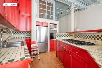33 Greene St in New York, NY - Building Photo - Building Photo