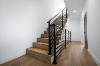 234 S Carondelet St in Los Angeles, CA - Building Photo - Building Photo