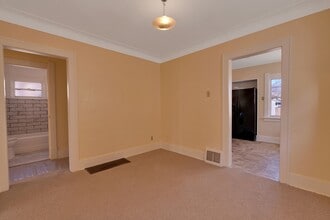 1716 Mansfield Rd in Toledo, OH - Building Photo - Building Photo