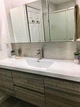 8973 Lee Vista Blvd in Orlando, FL - Building Photo - Building Photo