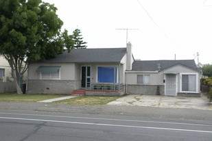 20456 Meekland Ave Apartments