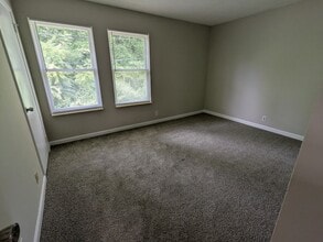 500 Paragon Mills Rd in Nashville, TN - Building Photo - Building Photo